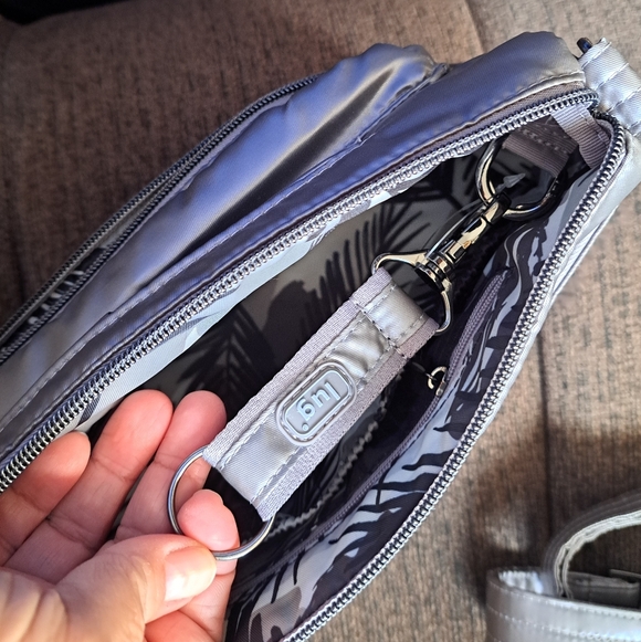 Lug Metallic Pearl Stretch And Moonwalk Quilted and Smooth Crossbody Bag Set - Picture 4 of 6